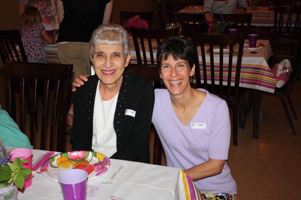 Mother Daugther Banquet 2012 024.jpg