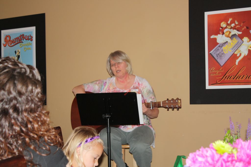 Mother Daugther Banquet 2012 028.jpg Mother Daugther Banquet 2012 028.jpg